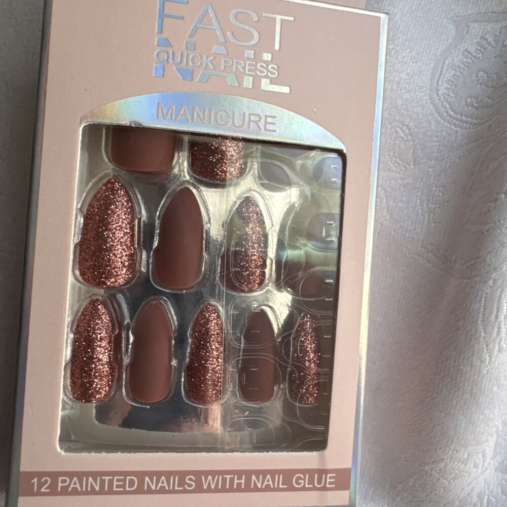Fast Nail One Minute Press‑On Nail Tips w Glue Fast & Easy NEW - Picture 4 of 6